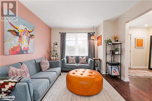 89 Dillon Drive, Collingwood, ON - Indoor Photo Showing Living Room