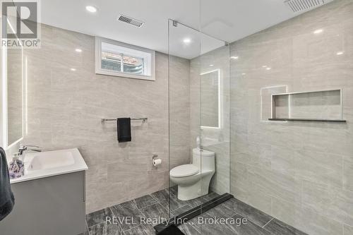 78 Sovereign Drive, St. Catharines, ON - Indoor Photo Showing Bathroom