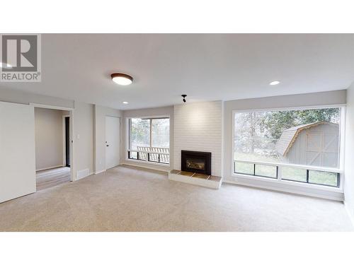 4383 Karindale Road, Kamloops, BC - Indoor Photo Showing Other Room With Fireplace