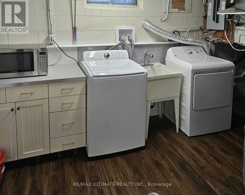 3089 Parkgate Crescent, Burlington, ON - Indoor Photo Showing Laundry Room