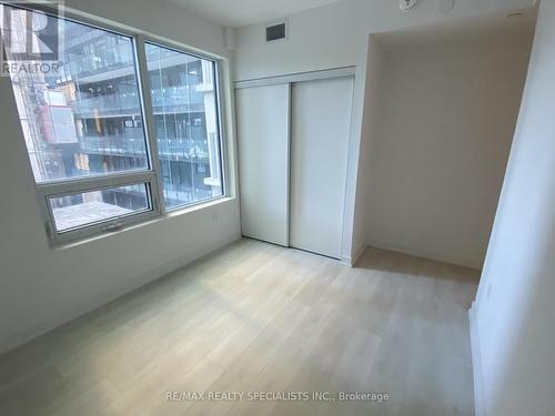 406 - 127 Broadway Avenue S, Toronto, ON - Indoor Photo Showing Other Room