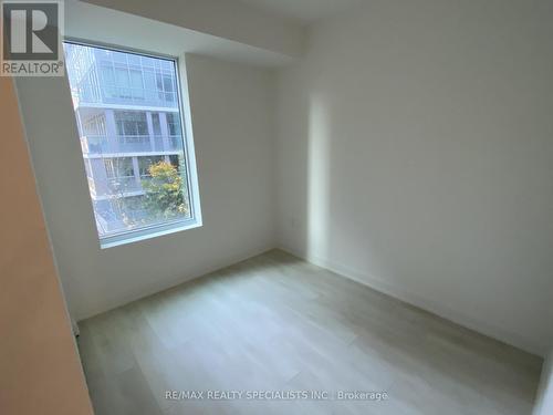 406 - 127 Broadway Avenue S, Toronto, ON - Indoor Photo Showing Other Room