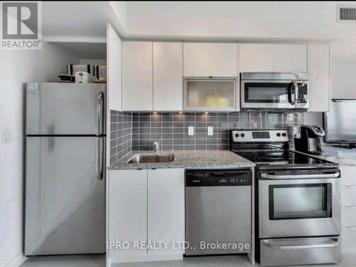 312 - 55 East Liberty Street, Toronto, ON - Indoor Photo Showing Kitchen