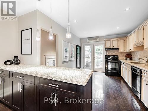 478 Merton Street, Toronto, ON - Indoor Photo Showing Kitchen With Double Sink