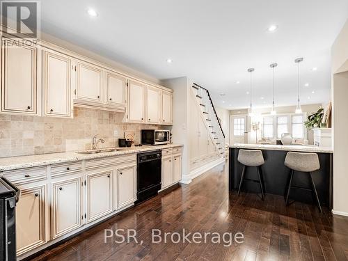 478 Merton Street, Toronto, ON - Indoor Photo Showing Kitchen With Upgraded Kitchen