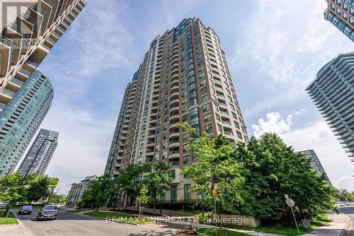 909 - 7 Lorraine Drive, Toronto, ON - Outdoor With Facade