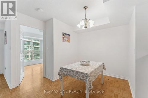 909 - 7 Lorraine Drive, Toronto, ON - Indoor Photo Showing Other Room