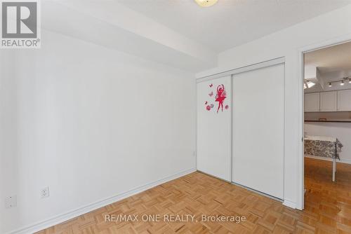 909 - 7 Lorraine Drive, Toronto, ON - Indoor Photo Showing Other Room