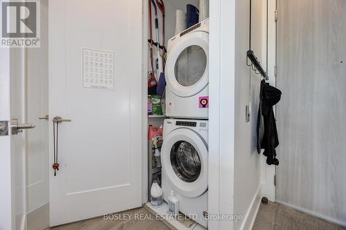 Ph16 - 80 Vanauley Street, Toronto, ON - Indoor Photo Showing Laundry Room