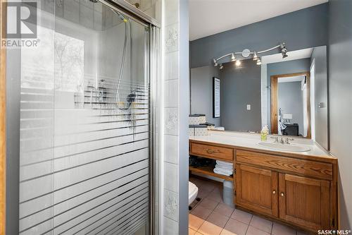 151 Neusch Crescent, Saskatoon, SK - Indoor Photo Showing Bathroom