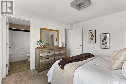 1281 Grey Street, Regina, SK - Indoor Photo Showing Bedroom