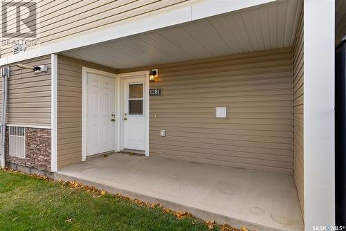 1281 Grey Street, Regina, SK - Outdoor With Exterior