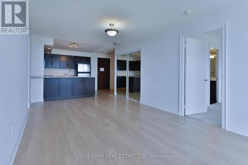 572 - 23 Cox Boulevard, Markham, ON - Indoor Photo Showing Kitchen