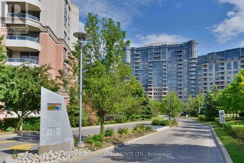 572 - 23 Cox Boulevard, Markham, ON - Outdoor With Facade