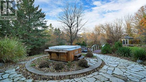 716 Woodland Acres Crescent, Vaughan, ON - Outdoor