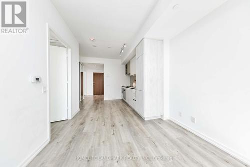 3306 - 1000 Portage Parkway, Vaughan, ON - Indoor Photo Showing Other Room