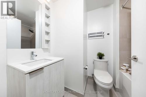 3306 - 1000 Portage Parkway, Vaughan, ON - Indoor Photo Showing Bathroom