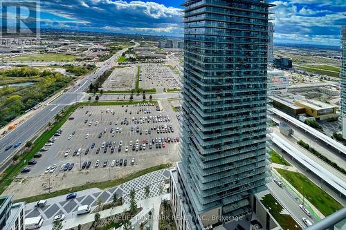 3306 - 1000 Portage Parkway, Vaughan, ON - Outdoor With View