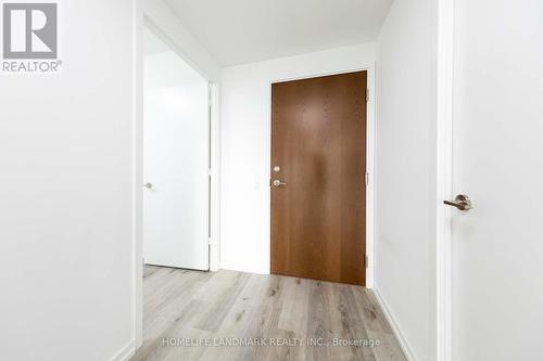 3306 - 1000 Portage Parkway, Vaughan, ON - Indoor Photo Showing Other Room