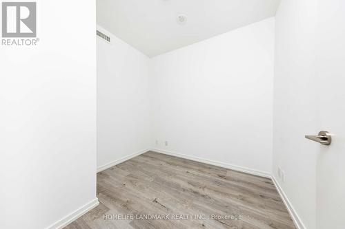 3306 - 1000 Portage Parkway, Vaughan, ON - Indoor Photo Showing Other Room