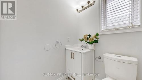 113 Solway Avenue, Vaughan, ON - Indoor Photo Showing Bathroom