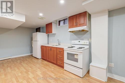 37 Irenemount Crescent, Markham, ON - Indoor Photo Showing Kitchen