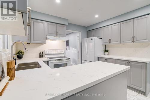 37 Irenemount Crescent, Markham, ON - Indoor Photo Showing Kitchen With Double Sink