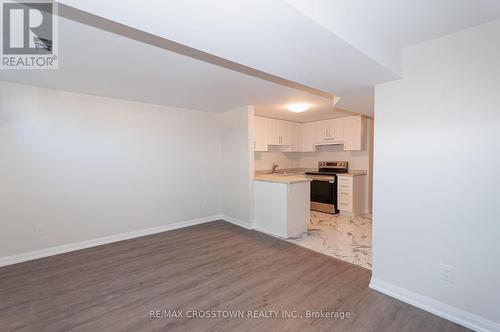 43 Charlbrook Avenue, Barrie, ON - Indoor Photo Showing Kitchen