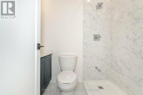 18 Mariners Pier Way, Orillia, ON - Indoor Photo Showing Bathroom