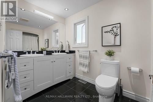 3401 Aubrey Road, Mississauga, ON - Indoor Photo Showing Bathroom