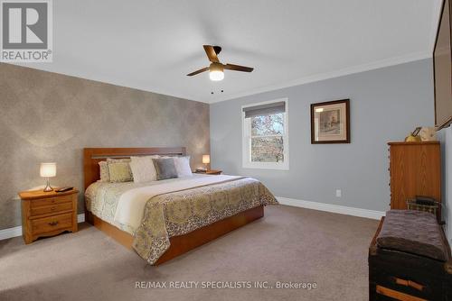 11044 1St Line, Milton, ON - Indoor Photo Showing Bedroom