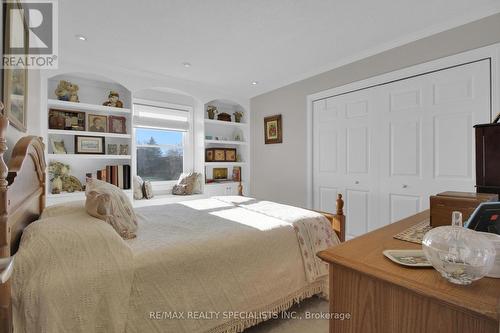 11044 1St Line, Milton, ON - Indoor Photo Showing Bedroom