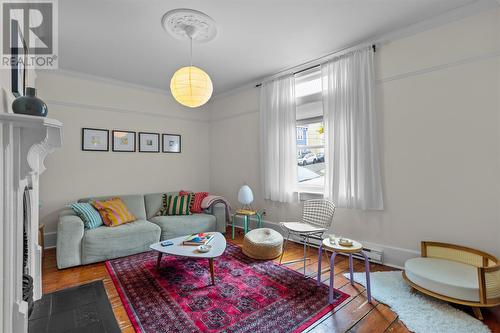 24 Victoria Street, St. John'S, NL - Indoor Photo Showing Living Room