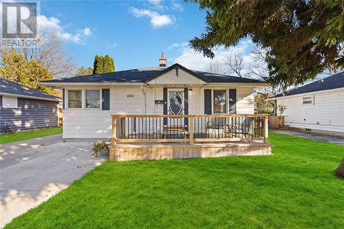 112 Chestnut Avenue, Sarnia, ON - Outdoor With Deck Patio Veranda