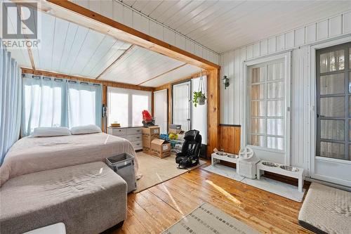 112 Chestnut Avenue, Sarnia, ON - Indoor Photo Showing Bedroom