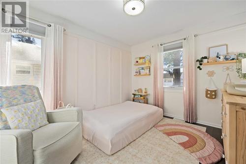 112 Chestnut Avenue, Sarnia, ON - Indoor Photo Showing Bedroom