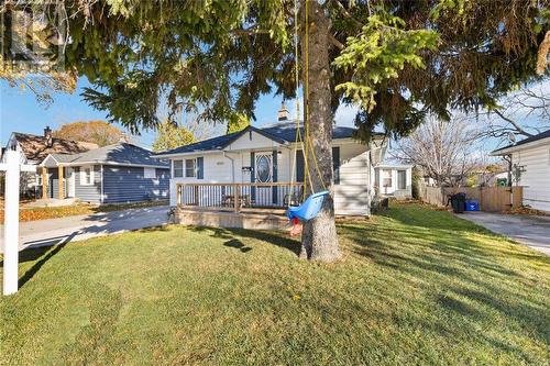 112 Chestnut Avenue, Sarnia, ON - Outdoor