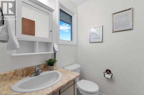 7 Phoebe Crescent, Elmira, ON - Indoor Photo Showing Bathroom