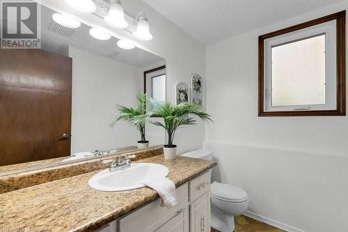 7 Phoebe Crescent, Elmira, ON - Indoor Photo Showing Bathroom