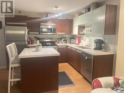 407 1015 Patrick Crescent, Saskatoon, SK - Indoor Photo Showing Kitchen