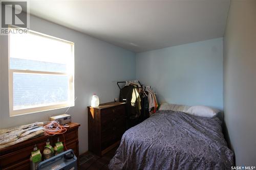 308 2Nd Avenue W, Frontier, SK - Indoor Photo Showing Bedroom