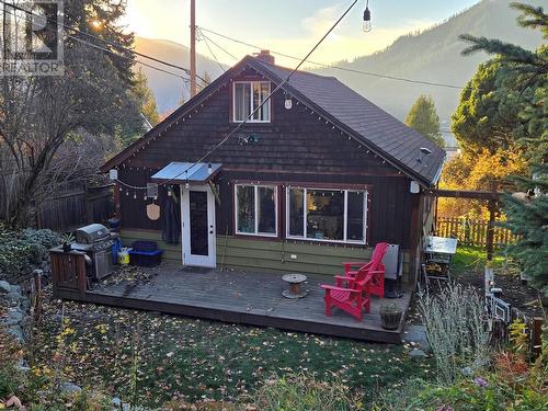 701 Seventh Street, Nelson, BC - Outdoor