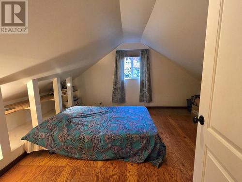 701 Seventh Street, Nelson, BC - Indoor Photo Showing Bedroom