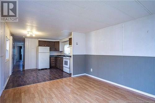 4 Glenrose Street, Lincoln, NB - Indoor Photo Showing Kitchen