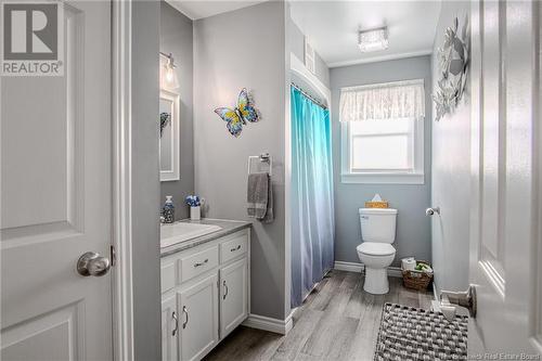 15 Sandalwood Crescent, Saint John, NB - Indoor Photo Showing Bathroom