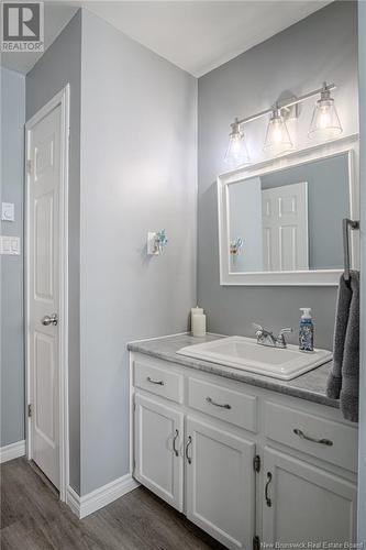 15 Sandalwood Crescent, Saint John, NB - Indoor Photo Showing Bathroom