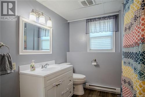 15 Sandalwood Crescent, Saint John, NB - Indoor Photo Showing Bathroom