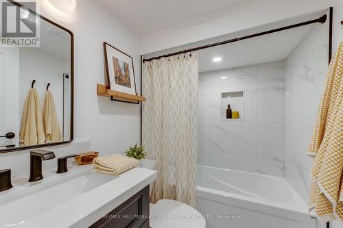 30 Austin Avenue, Toronto, ON - Indoor Photo Showing Bathroom