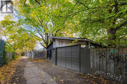 30 Austin Avenue, Toronto, ON - Outdoor