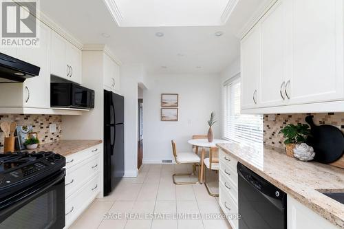 149 Glenwood Crescent, Toronto, ON - Indoor Photo Showing Kitchen